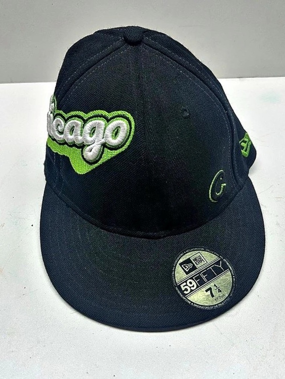 New Era 59Fifty Chicago Cubs Fitted Hat Black Lime Green Sz 7 1/4